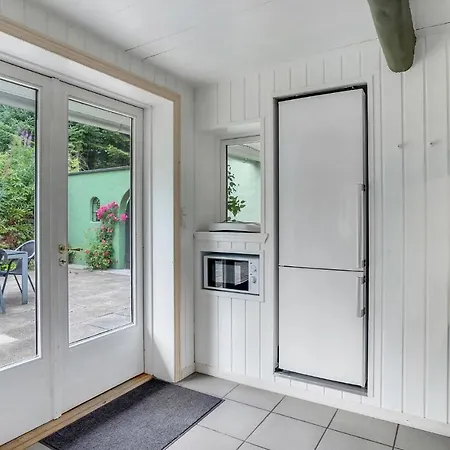 Lovely Home In Aabenraa With House Sea View